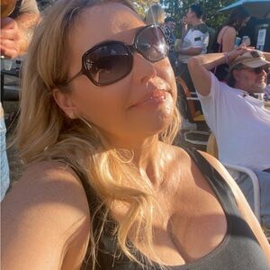 Meet your Posher, Gwen